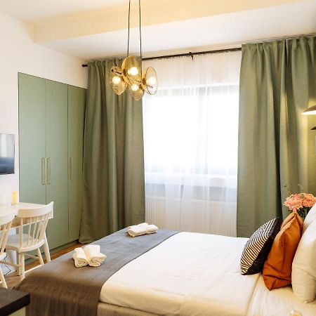 Beautiful Modern Studio - Cismigiu Park - Netflix Bukares Bagian luar foto