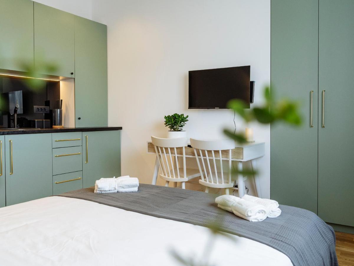 Beautiful Modern Studio - Cismigiu Park - Netflix Bukares Bagian luar foto