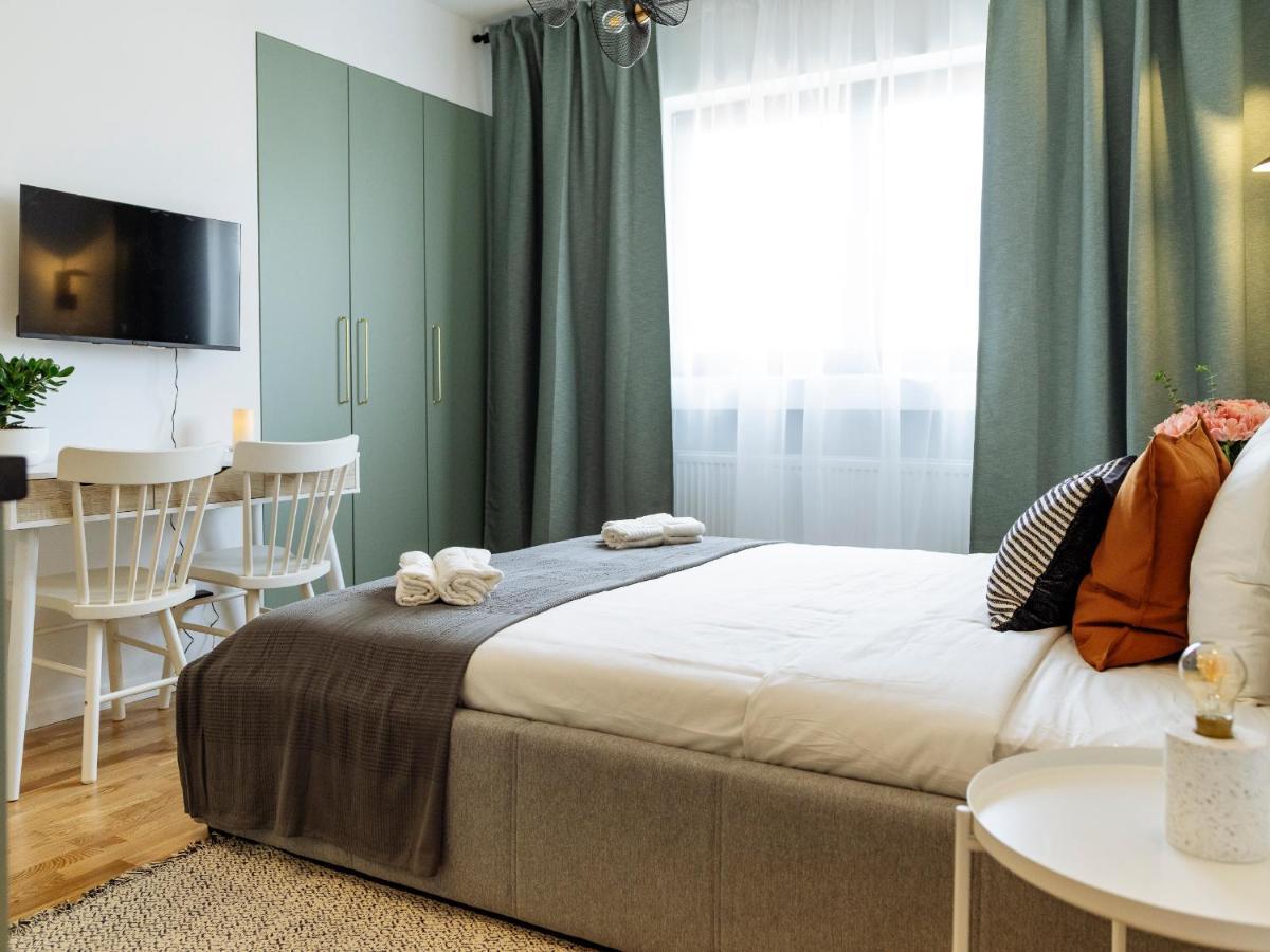 Beautiful Modern Studio - Cismigiu Park - Netflix Bukares Bagian luar foto