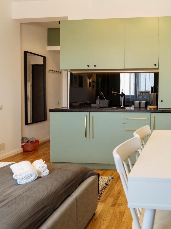 Beautiful Modern Studio - Cismigiu Park - Netflix Bukares Bagian luar foto
