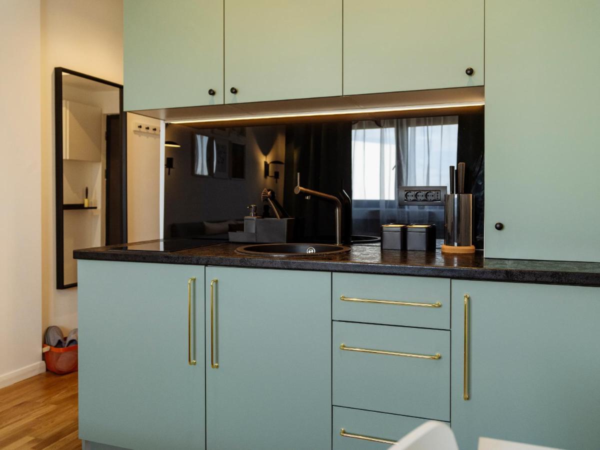 Beautiful Modern Studio - Cismigiu Park - Netflix Bukares Bagian luar foto