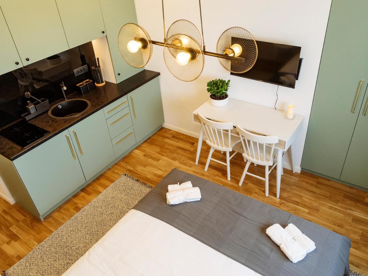 Beautiful Modern Studio - Cismigiu Park - Netflix Bukares Bagian luar foto